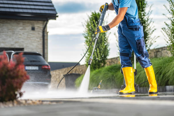 Post-Construction Pressure Washing in Kaunakakai, HI